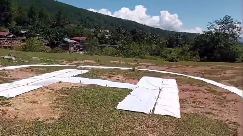 Warga Desa Serule Kecamatan Bintang Kabupaten Aceh Tengah secara swadaya membangun landasan helipad sederhana pada Senin 1122025 KETIKKABARcom Warga Desa Serule Kecamatan Bintang Kabupaten Aceh Tengah secara swadaya membangun landasan helipad sederhana pada Senin 1122025